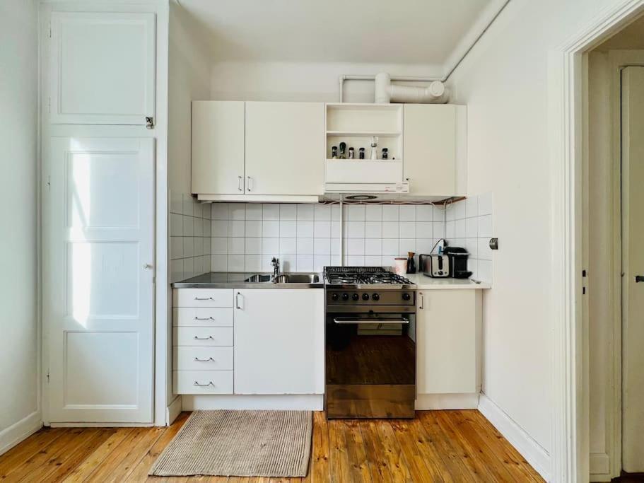 Entire Apartment Стокхолм Екстериор снимка